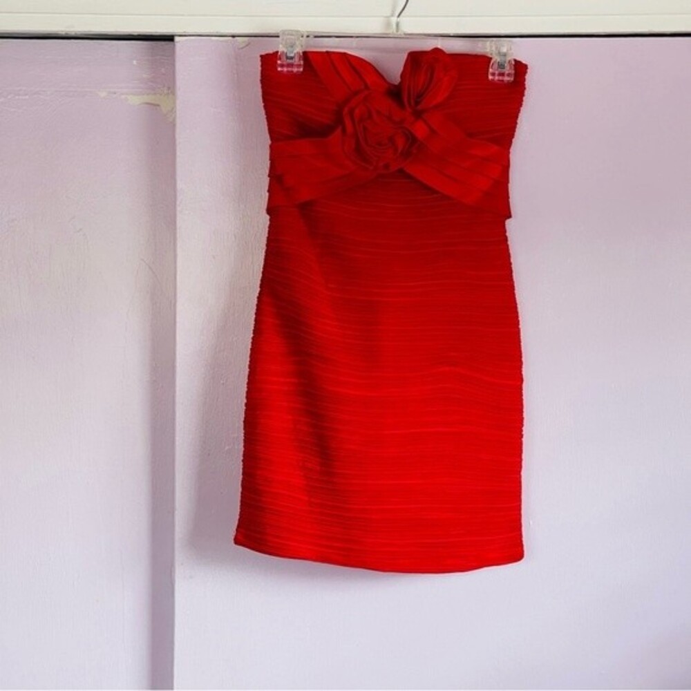 Daisy Women’s Strapless Evening Gown Sz S Red